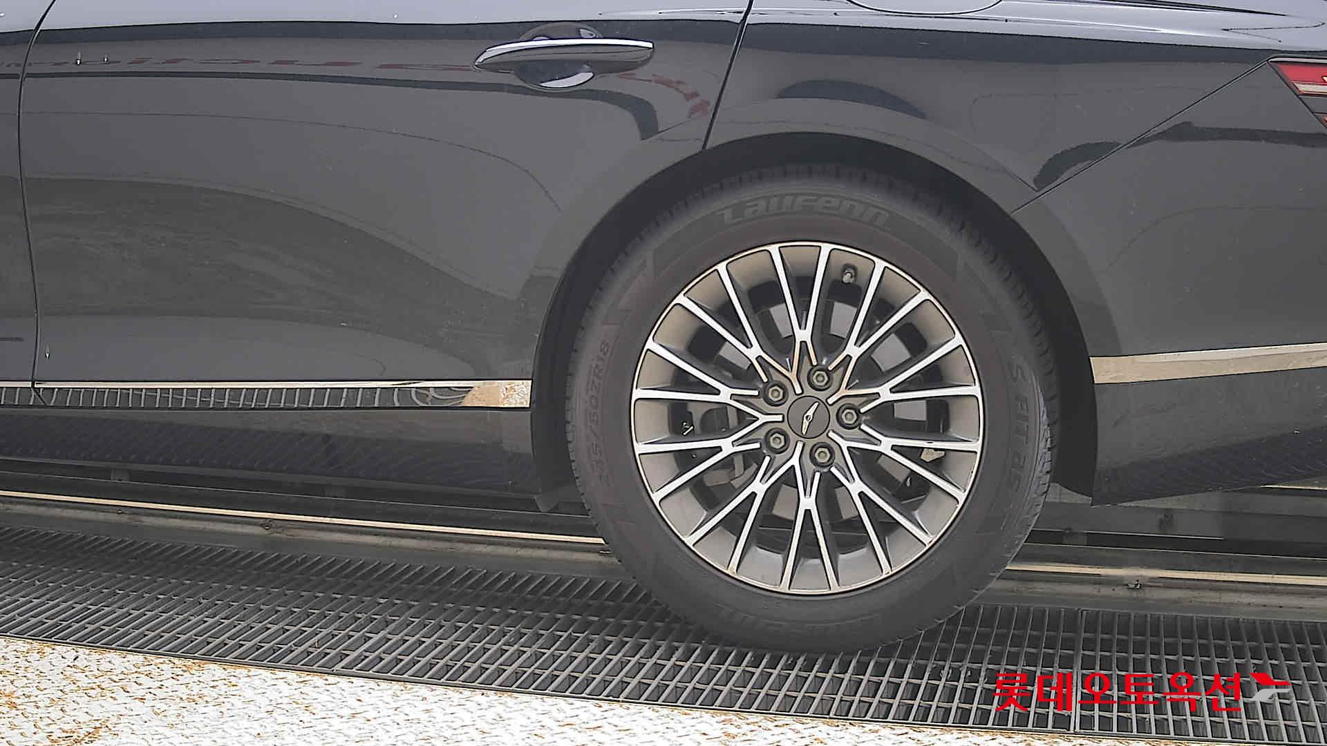 2022 - genesis g80