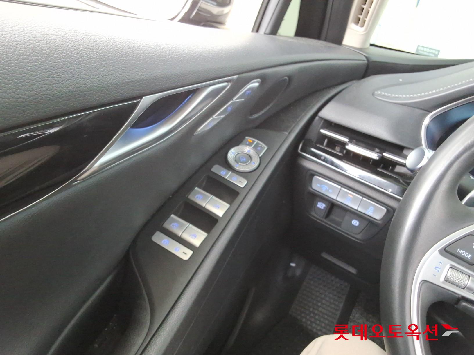 2022 - genesis g80