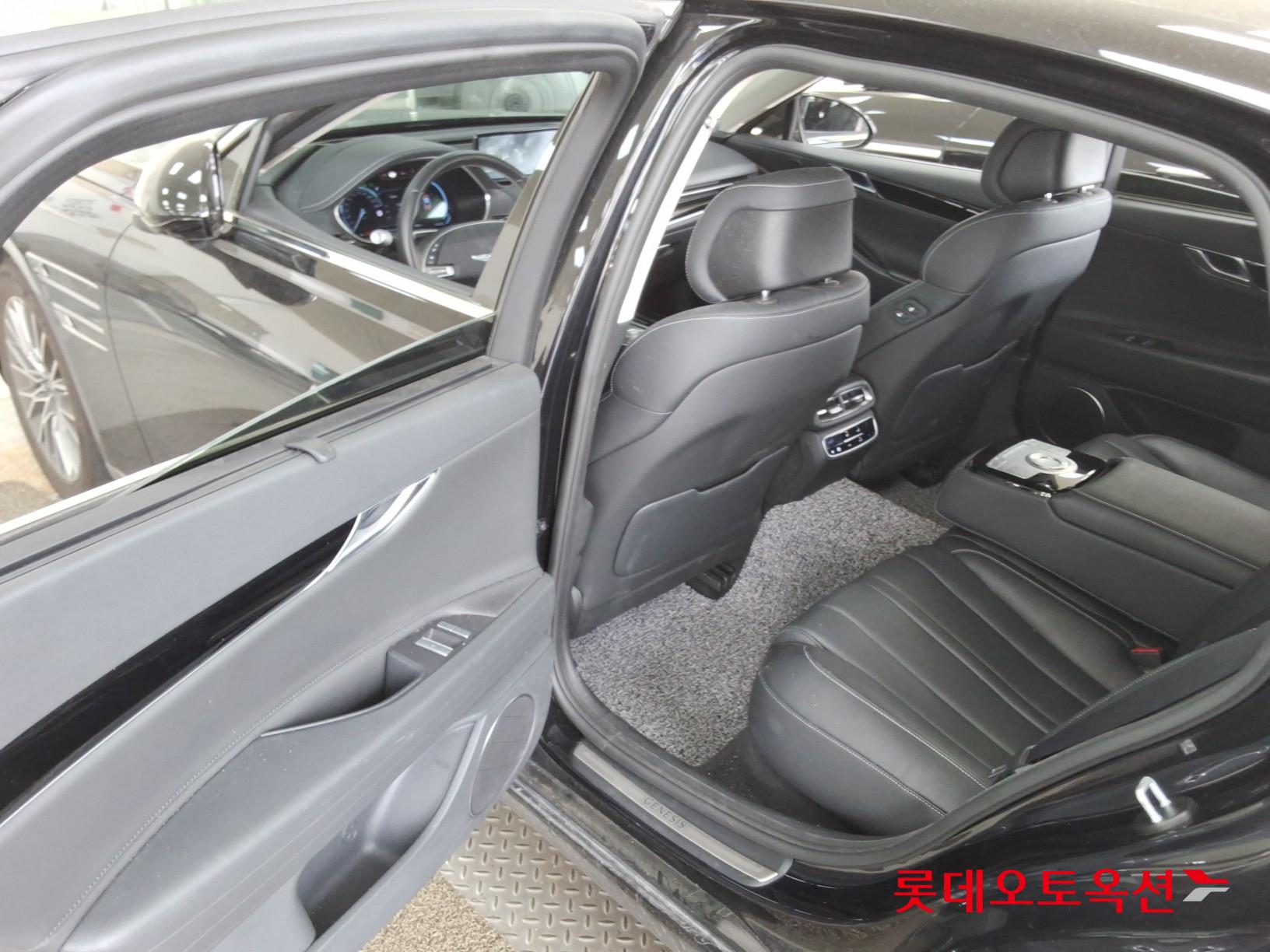 2022 - genesis g80