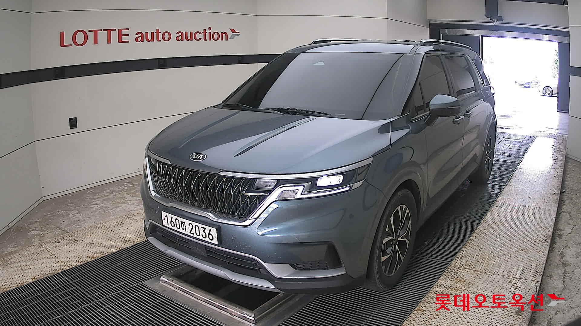 2021 - kia carnival