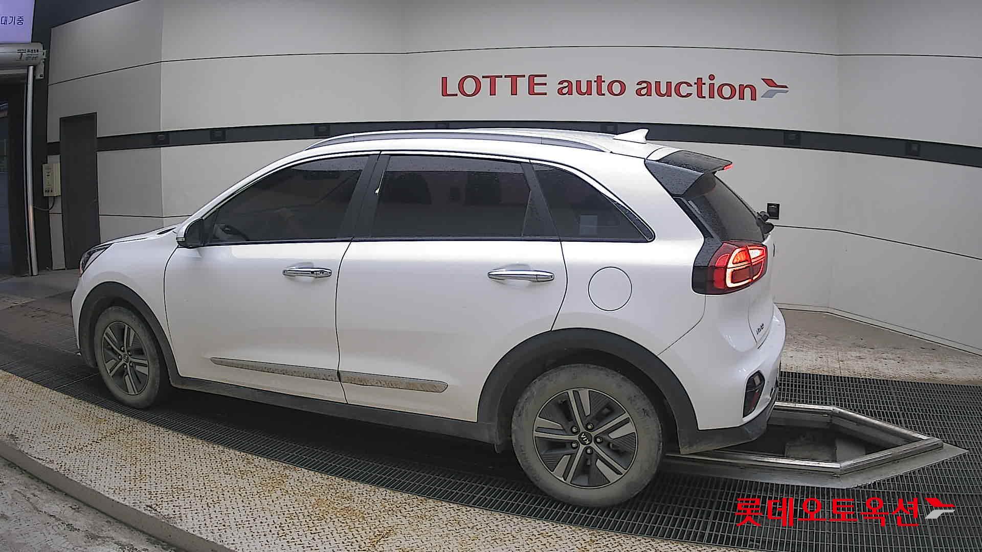 2021 - kia niro