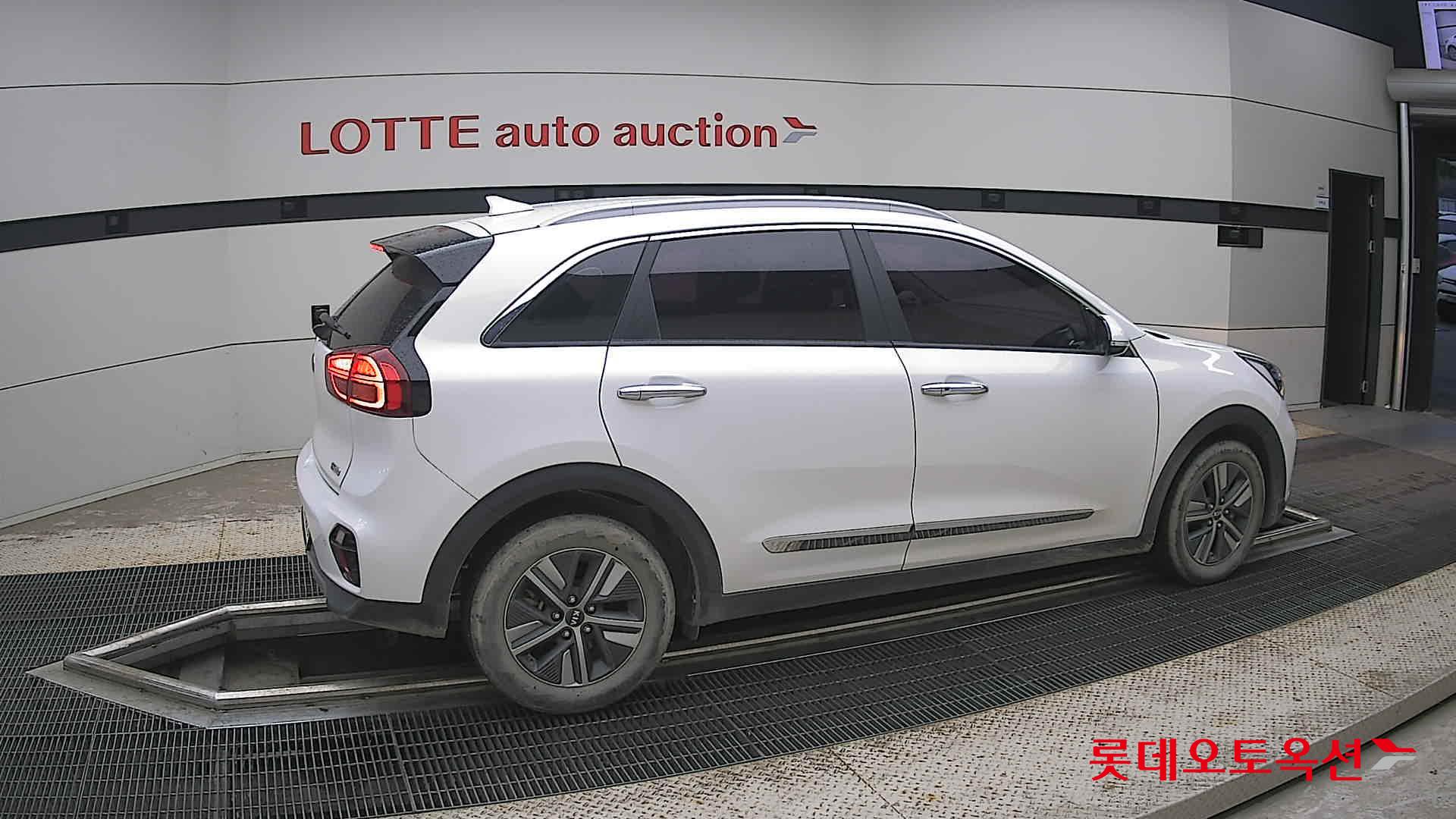2021 - kia niro