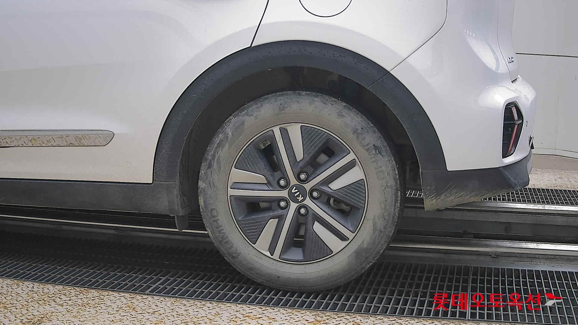 2021 - kia niro