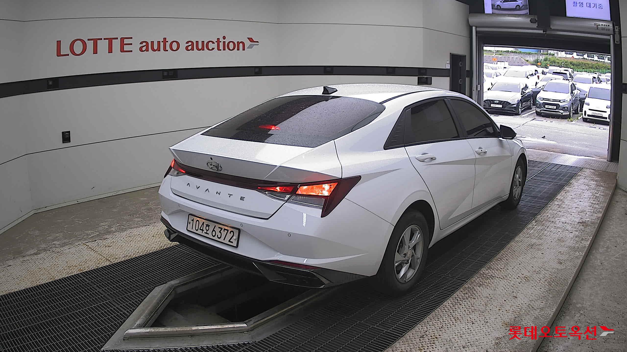 2021 - hyundai avante