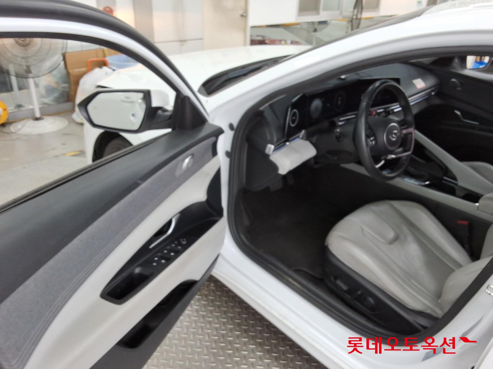 2021 - hyundai avante