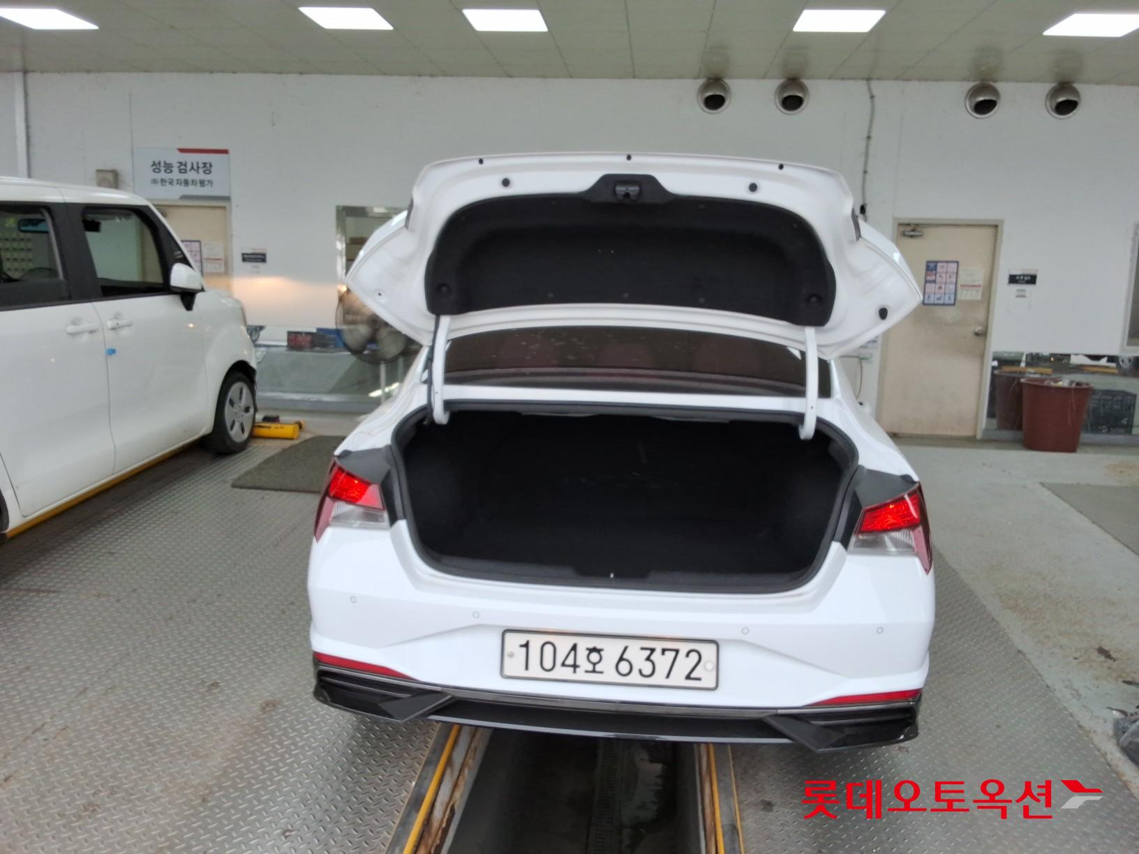 2021 - hyundai avante