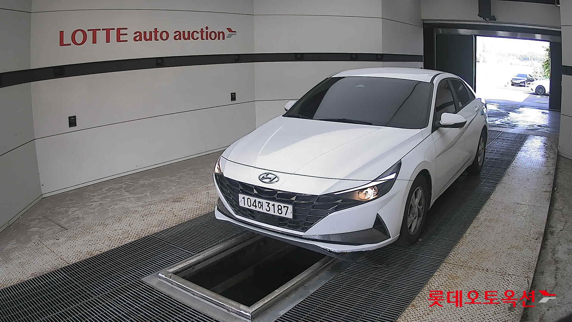 2021 - hyundai avante