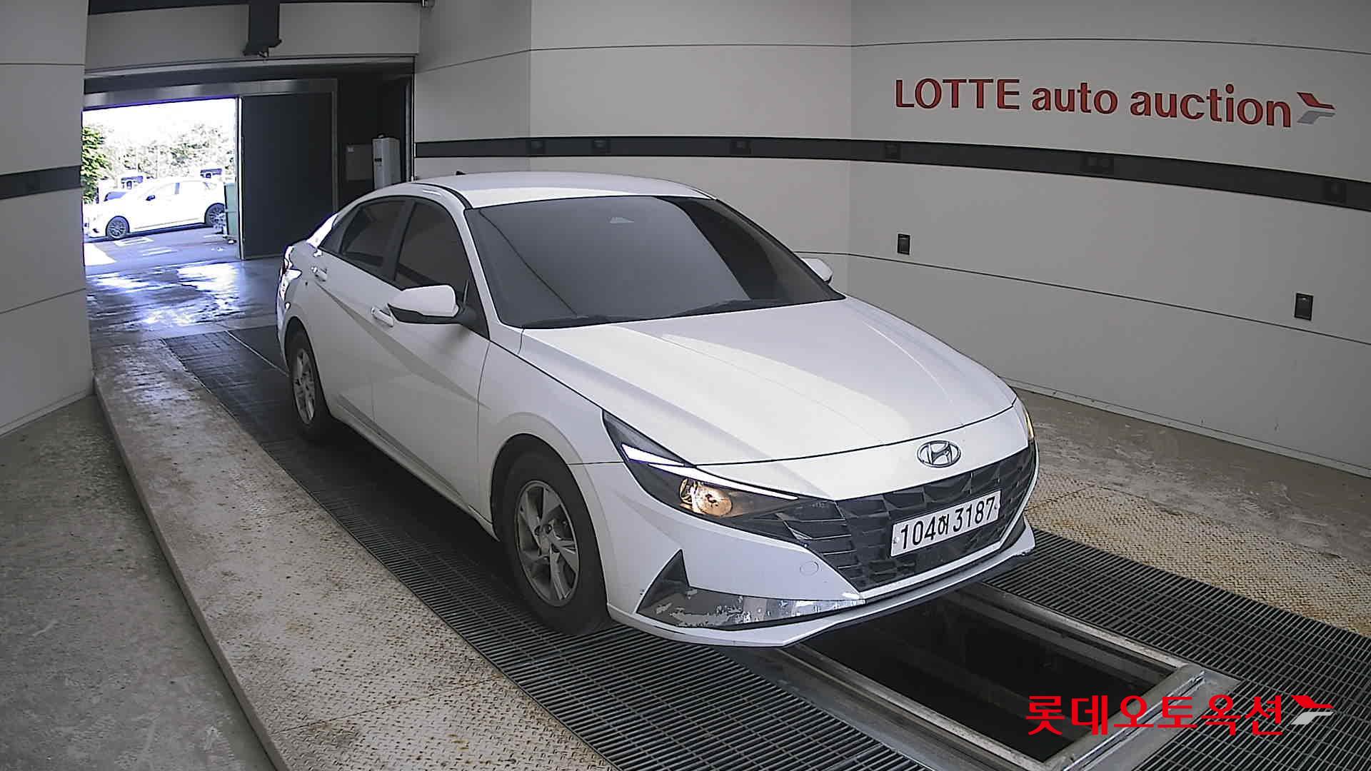 2021 - hyundai avante
