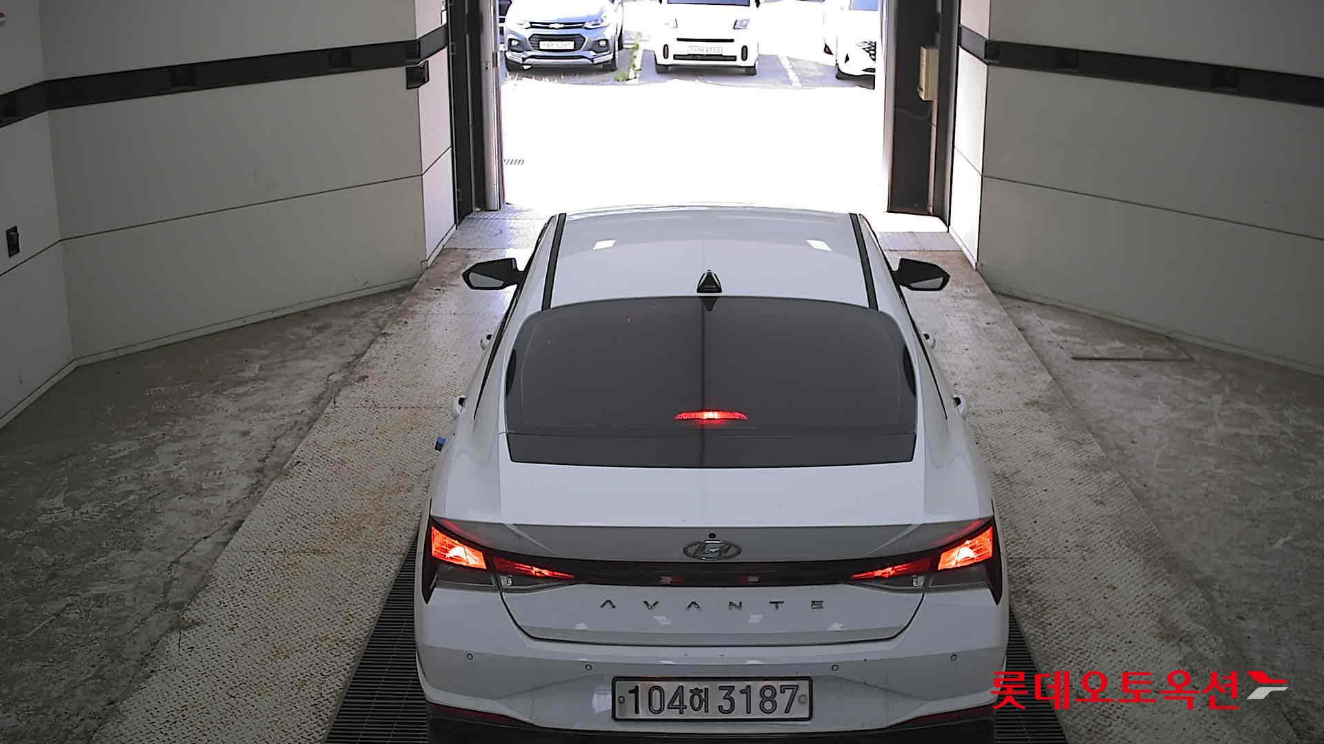 2021 - hyundai avante
