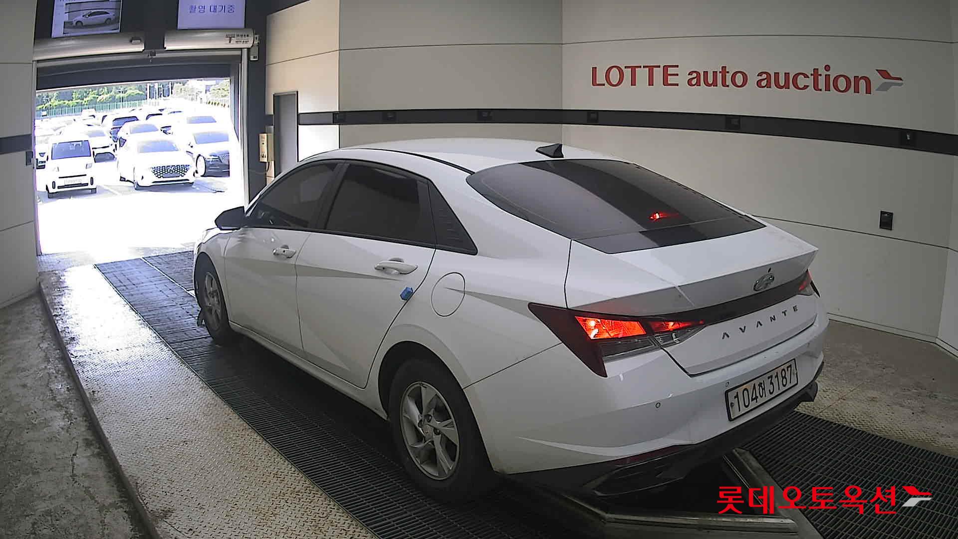 2021 - hyundai avante