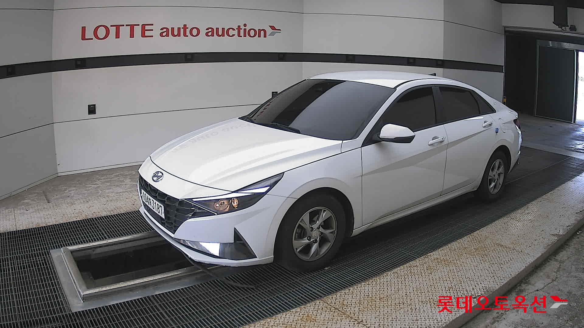 2021 - hyundai avante
