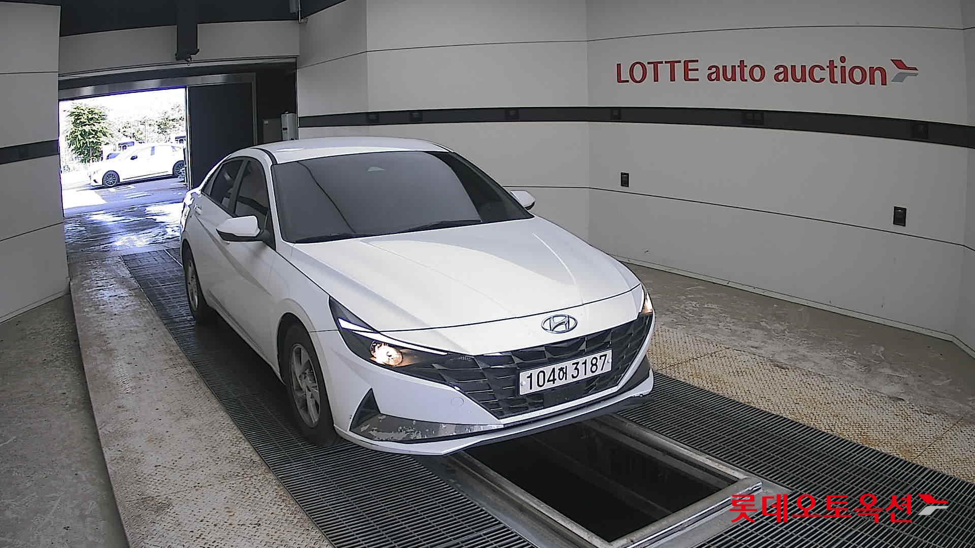2021 - hyundai avante