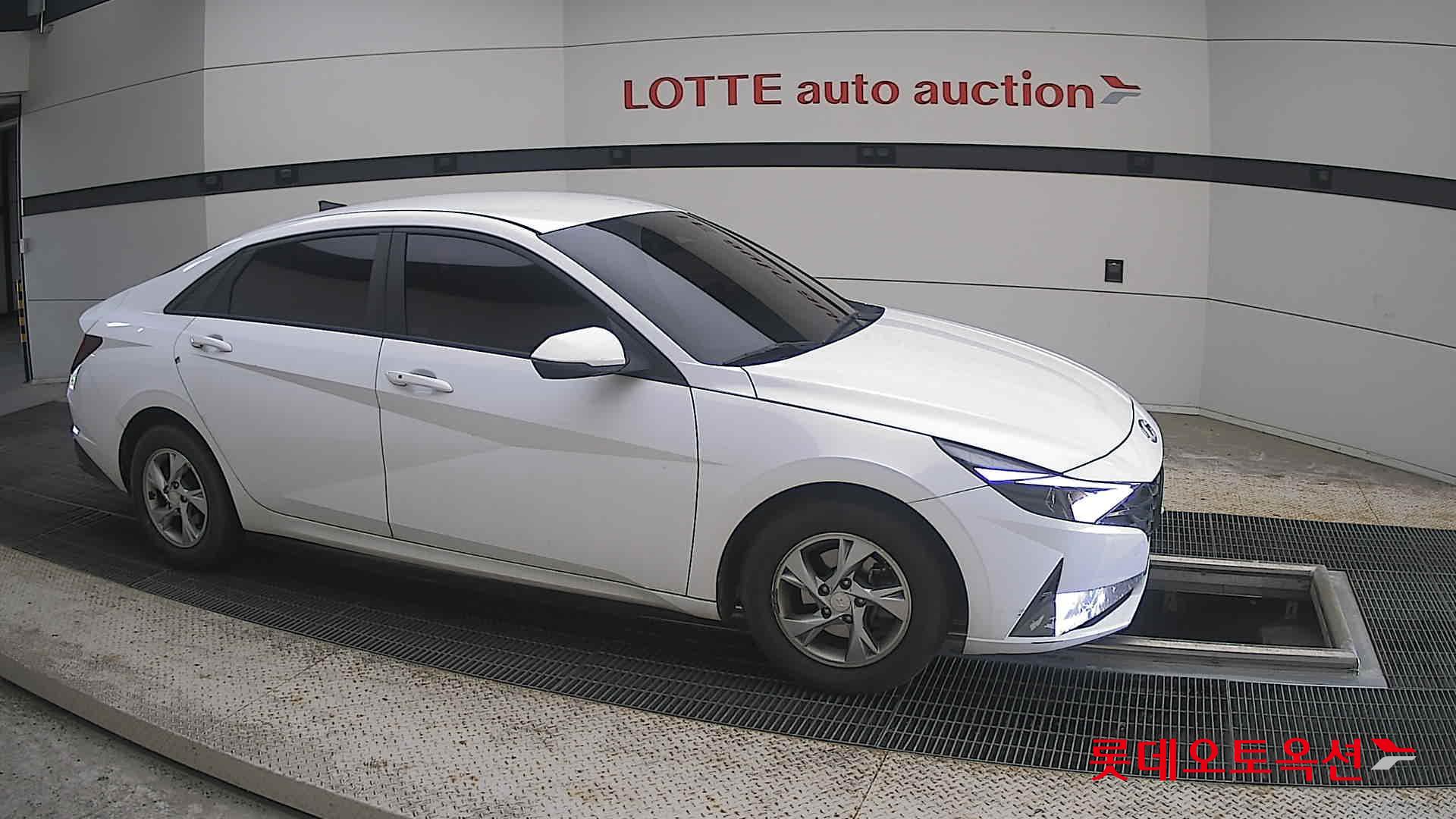 2021 - hyundai avante