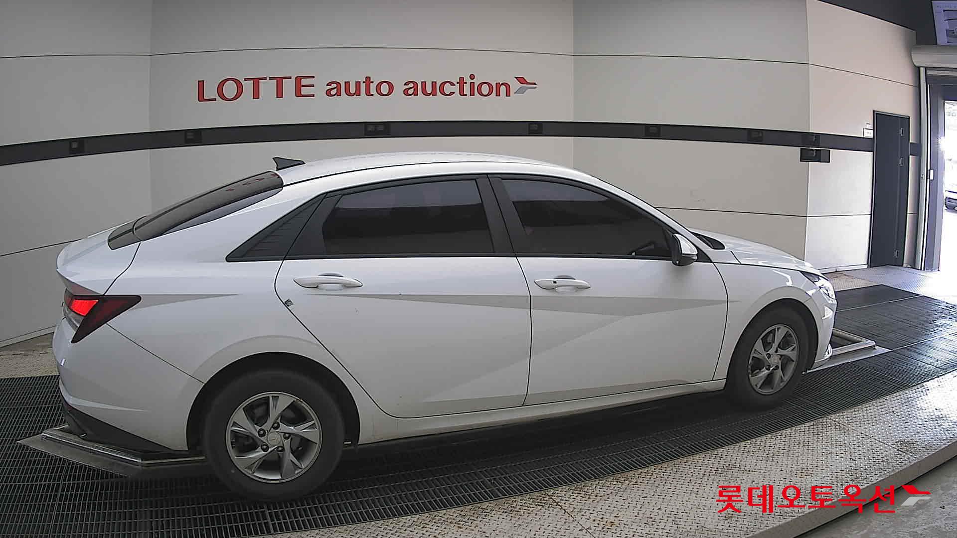 2021 - hyundai avante