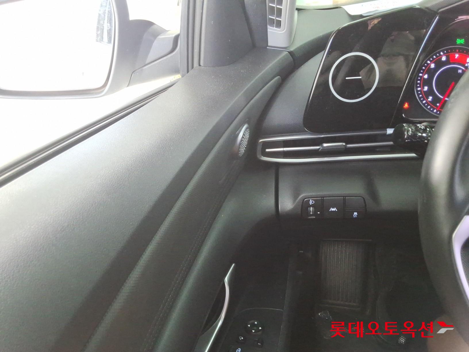 2021 - hyundai avante