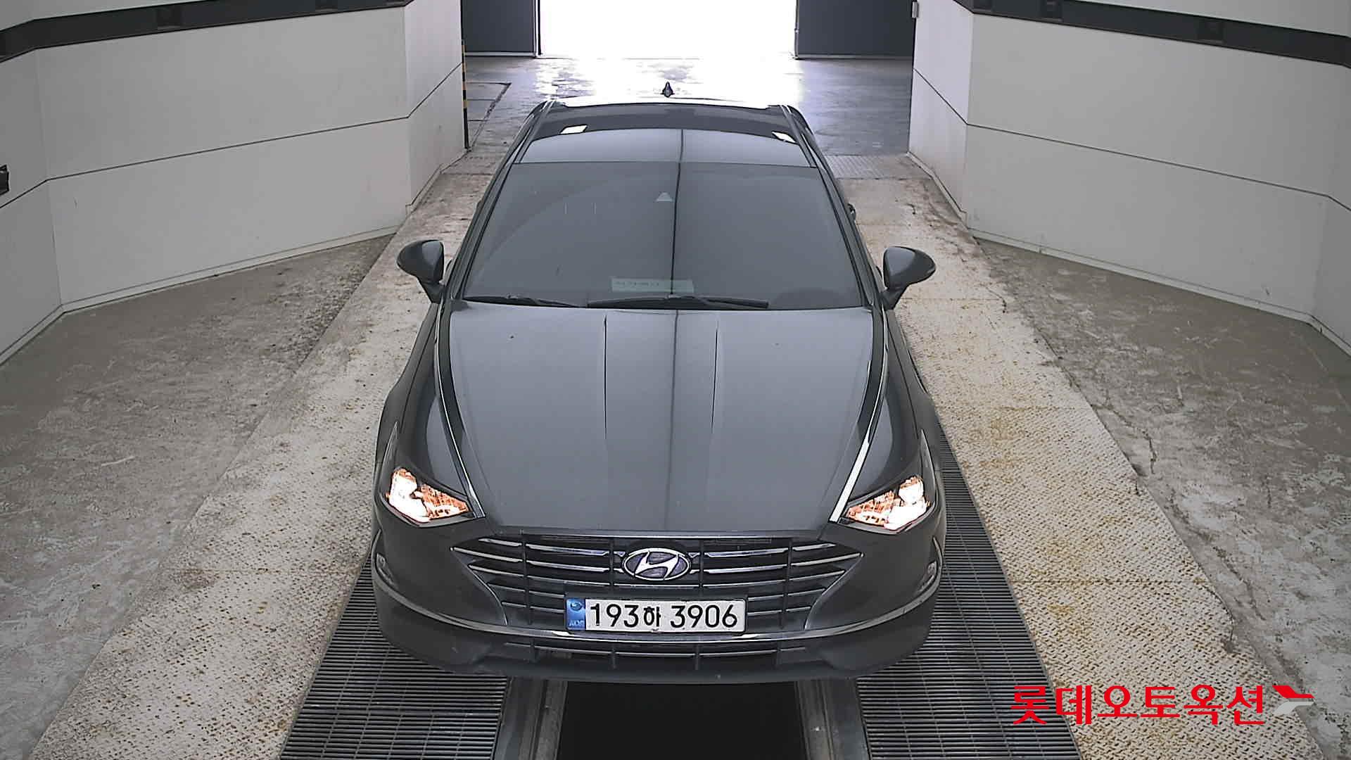 SONATA DN8 ()