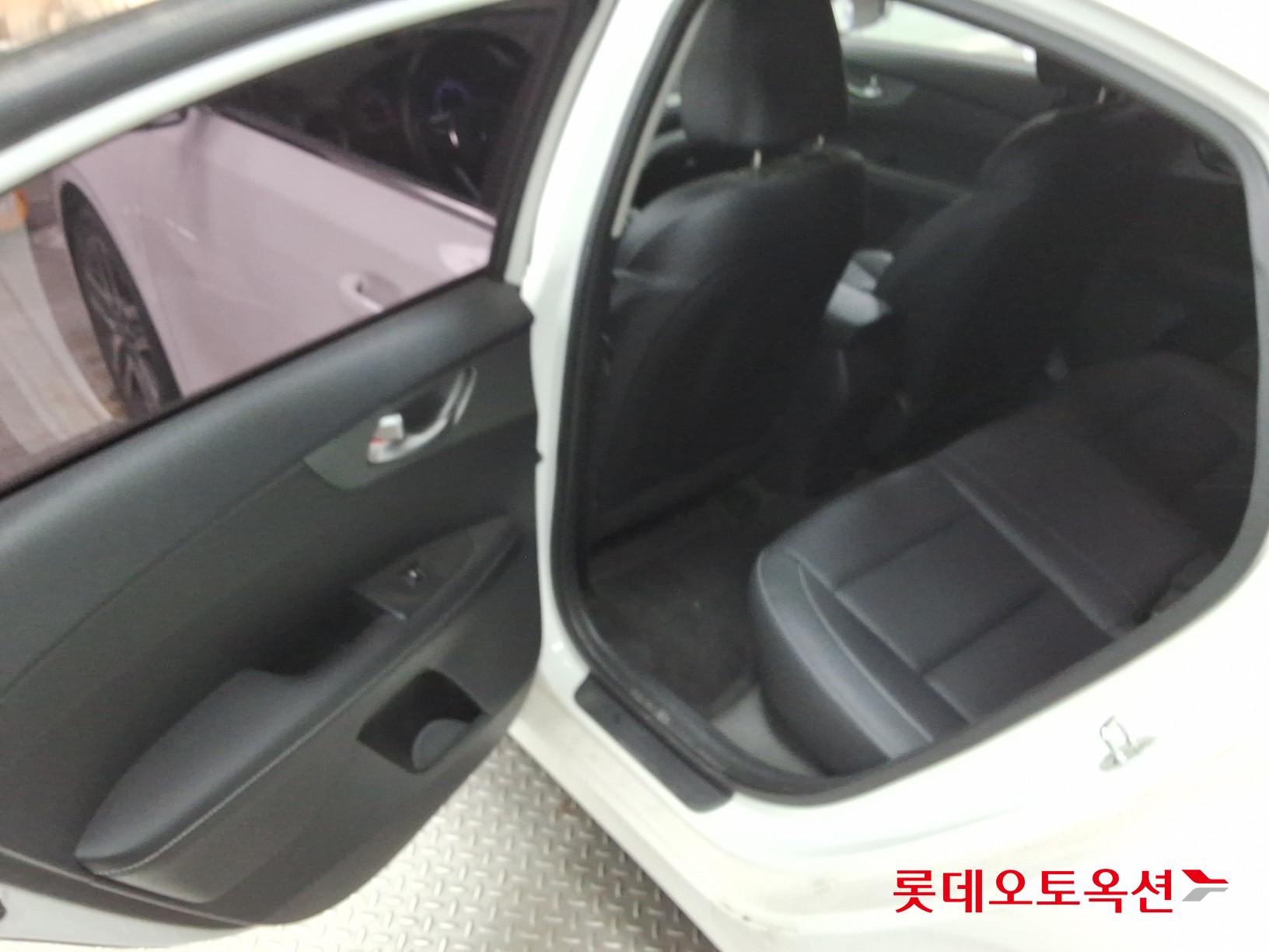 2020 - kia k3