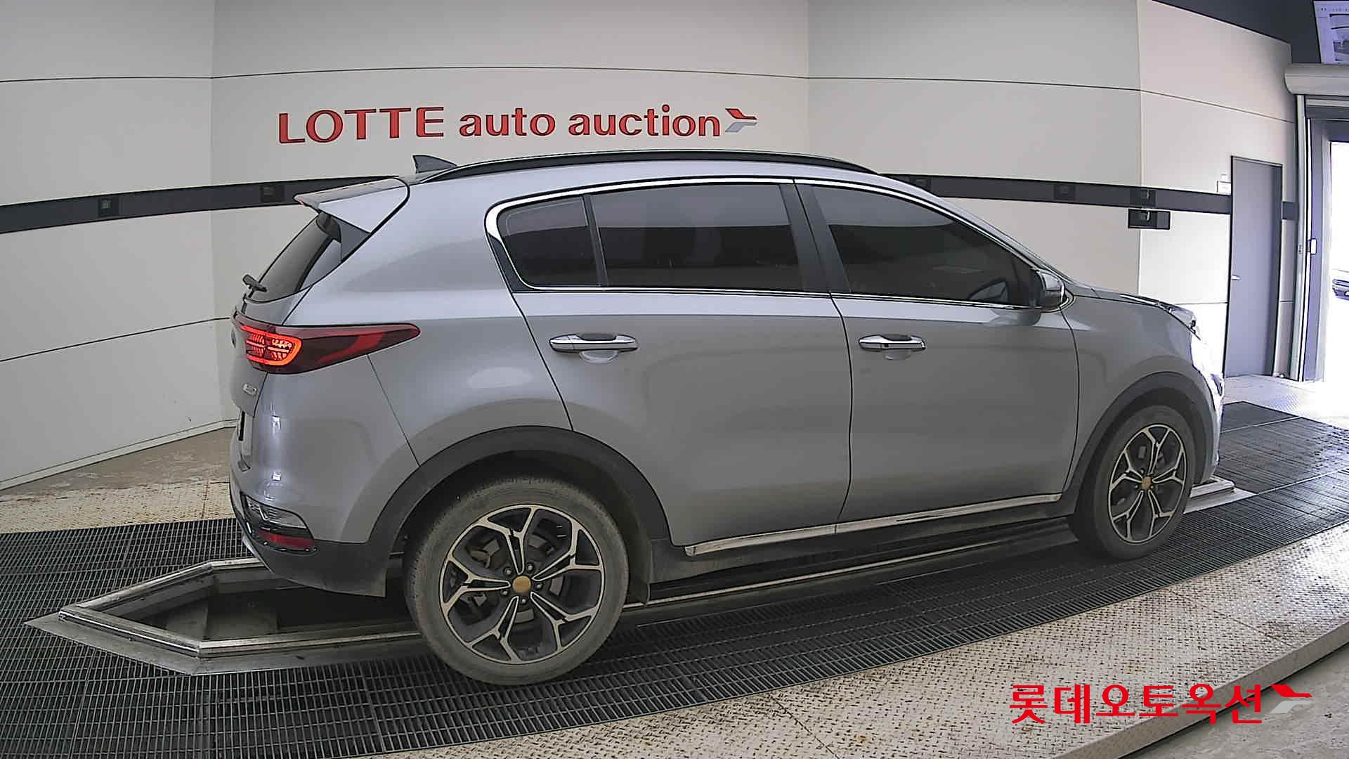 2020 - kia sportage
