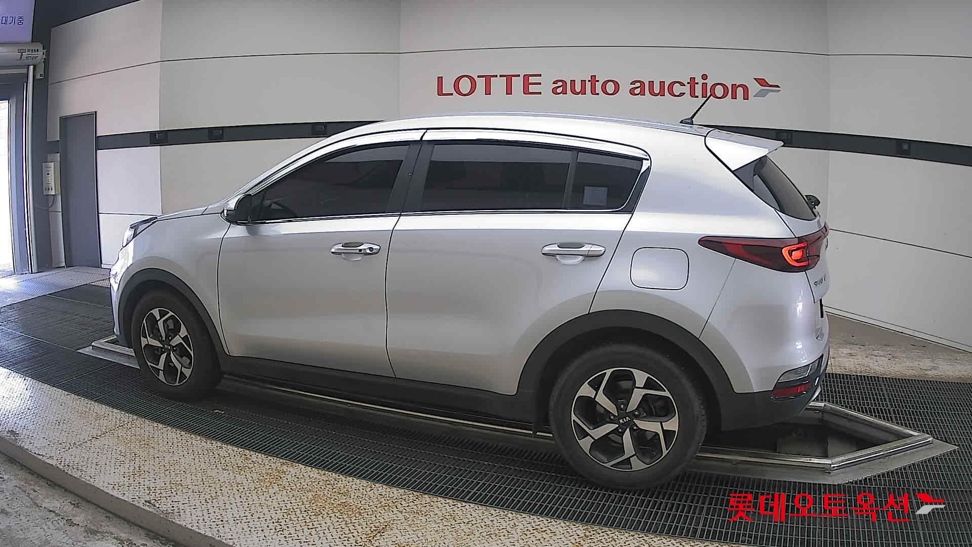 2020 - kia sportage