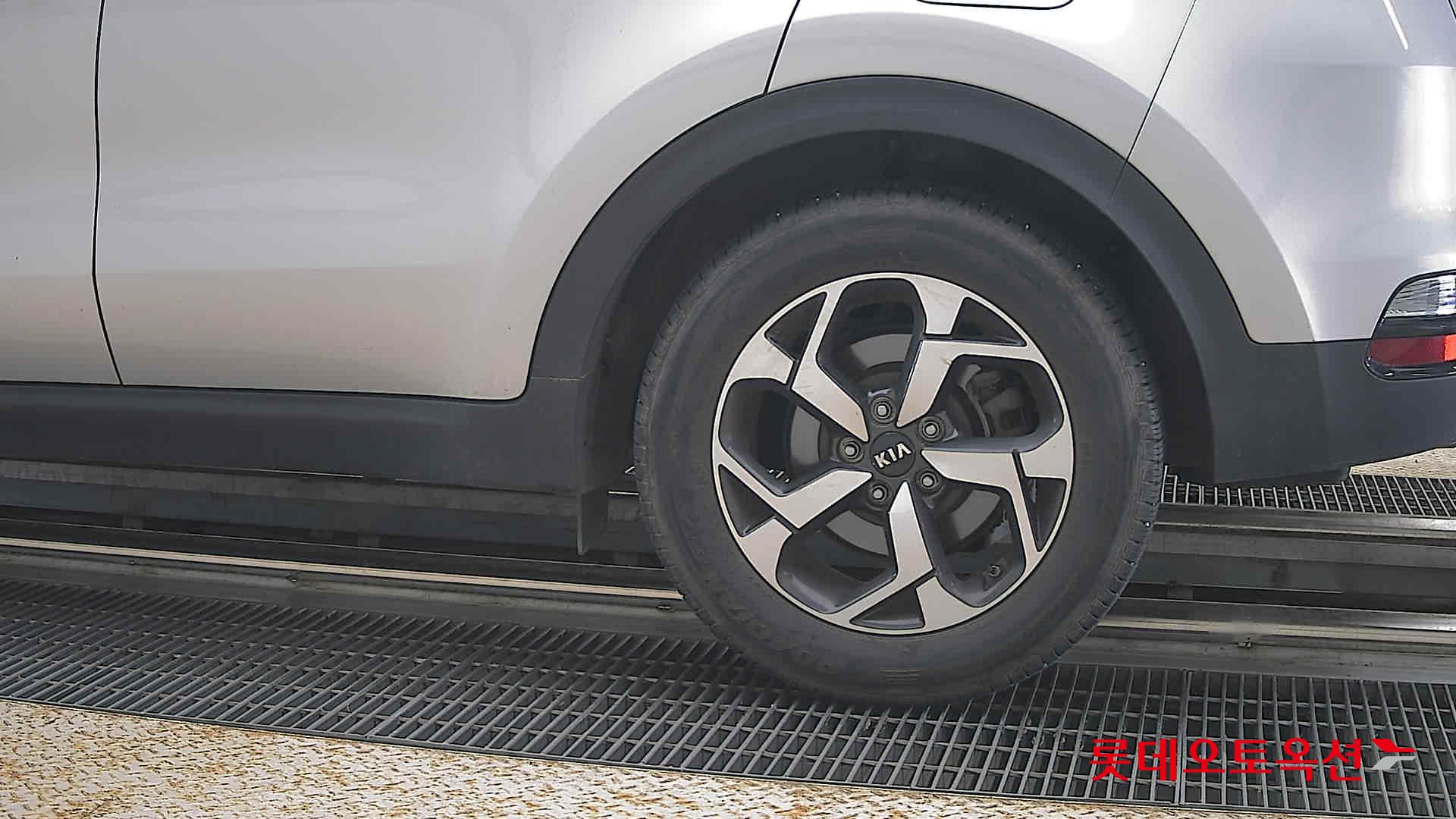 2020 - kia sportage