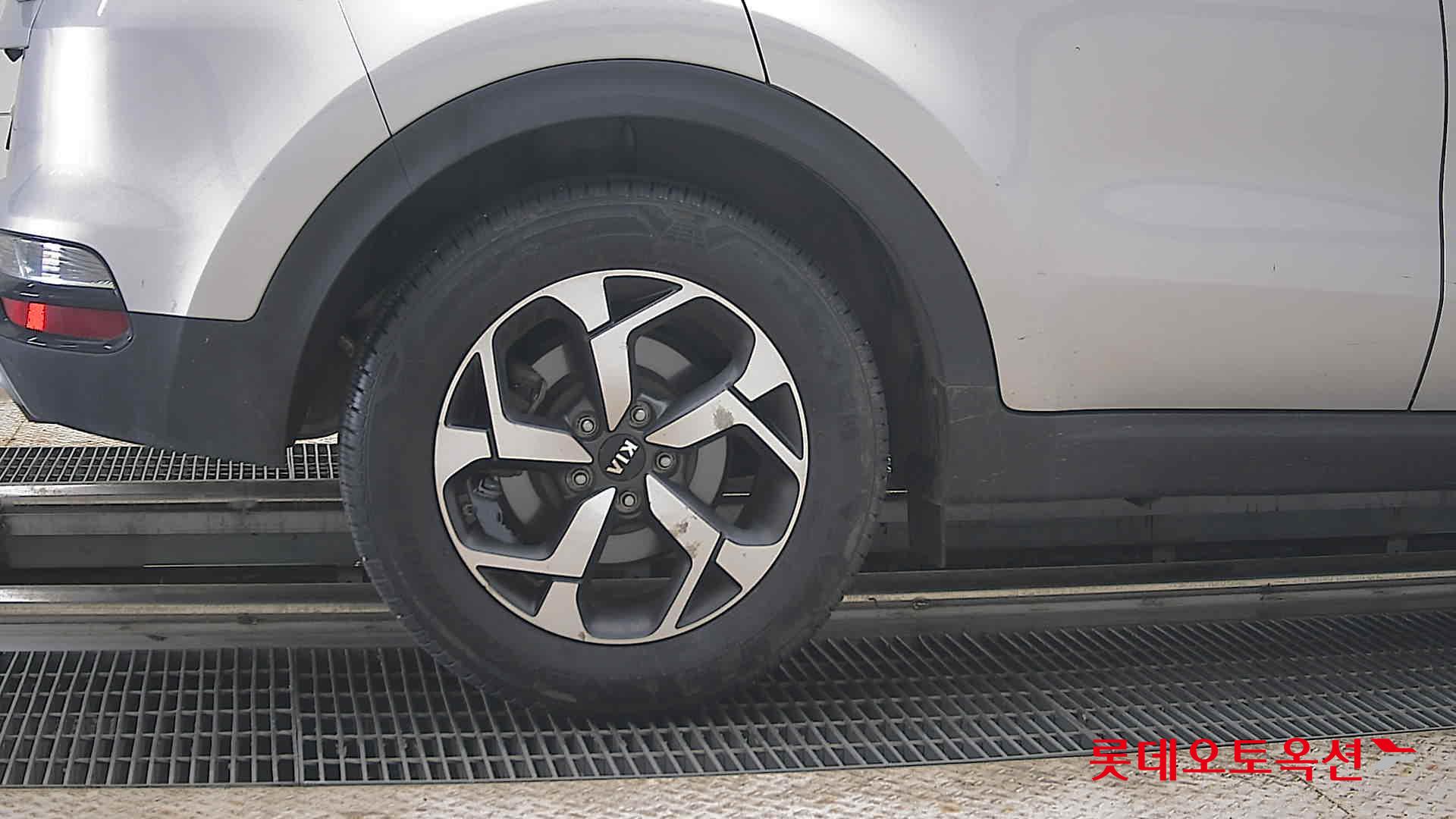 2020 - kia sportage