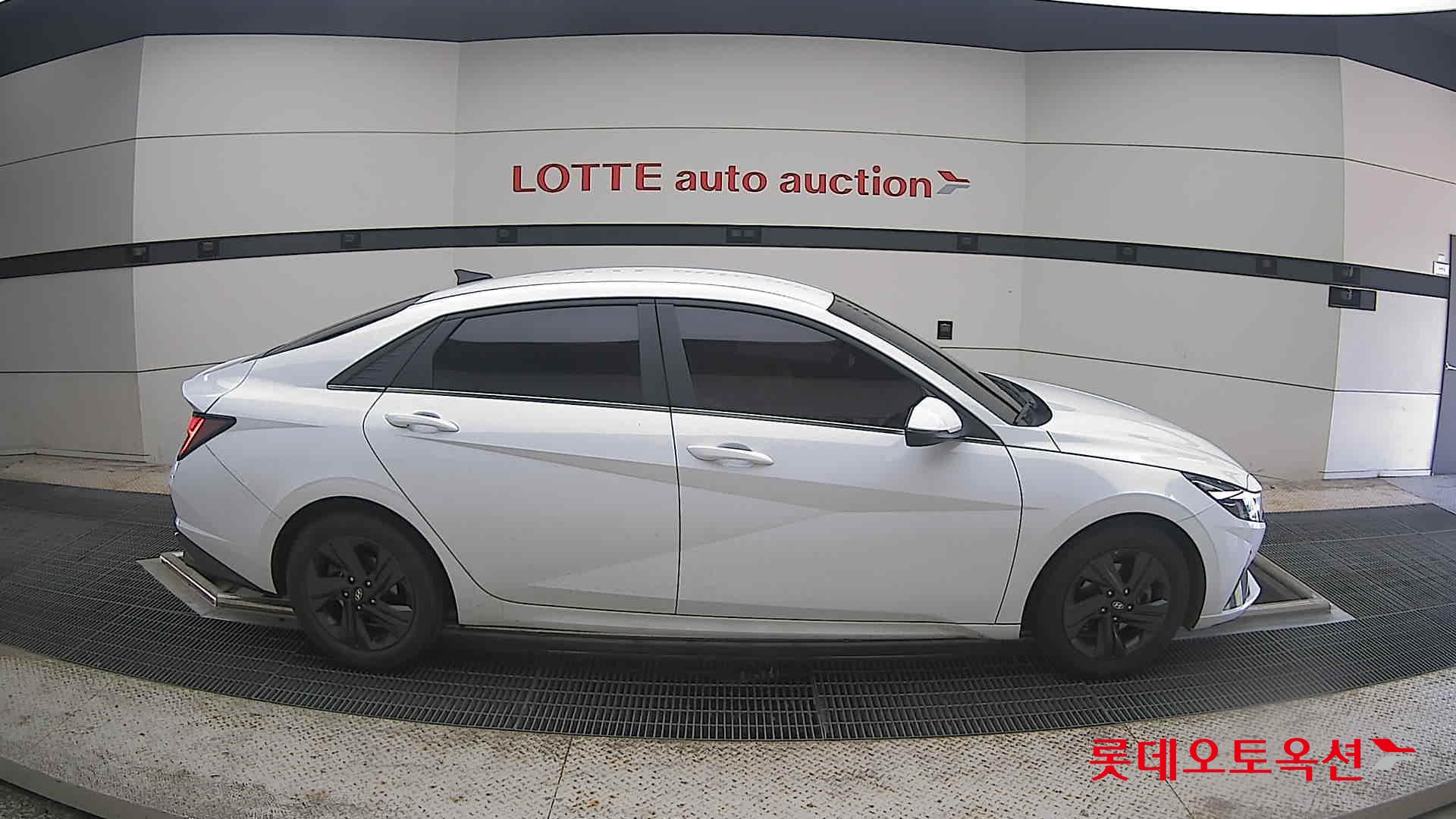 2021 - hyundai avante