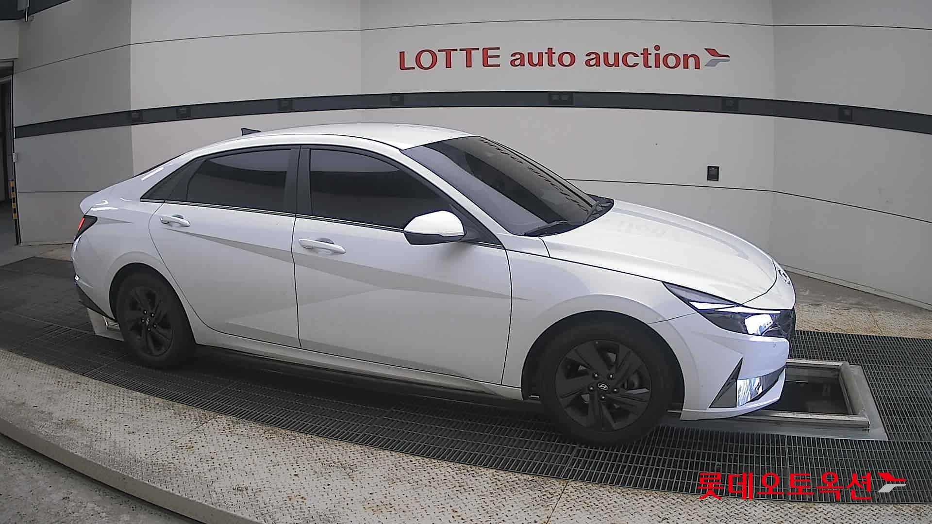 2021 - hyundai avante
