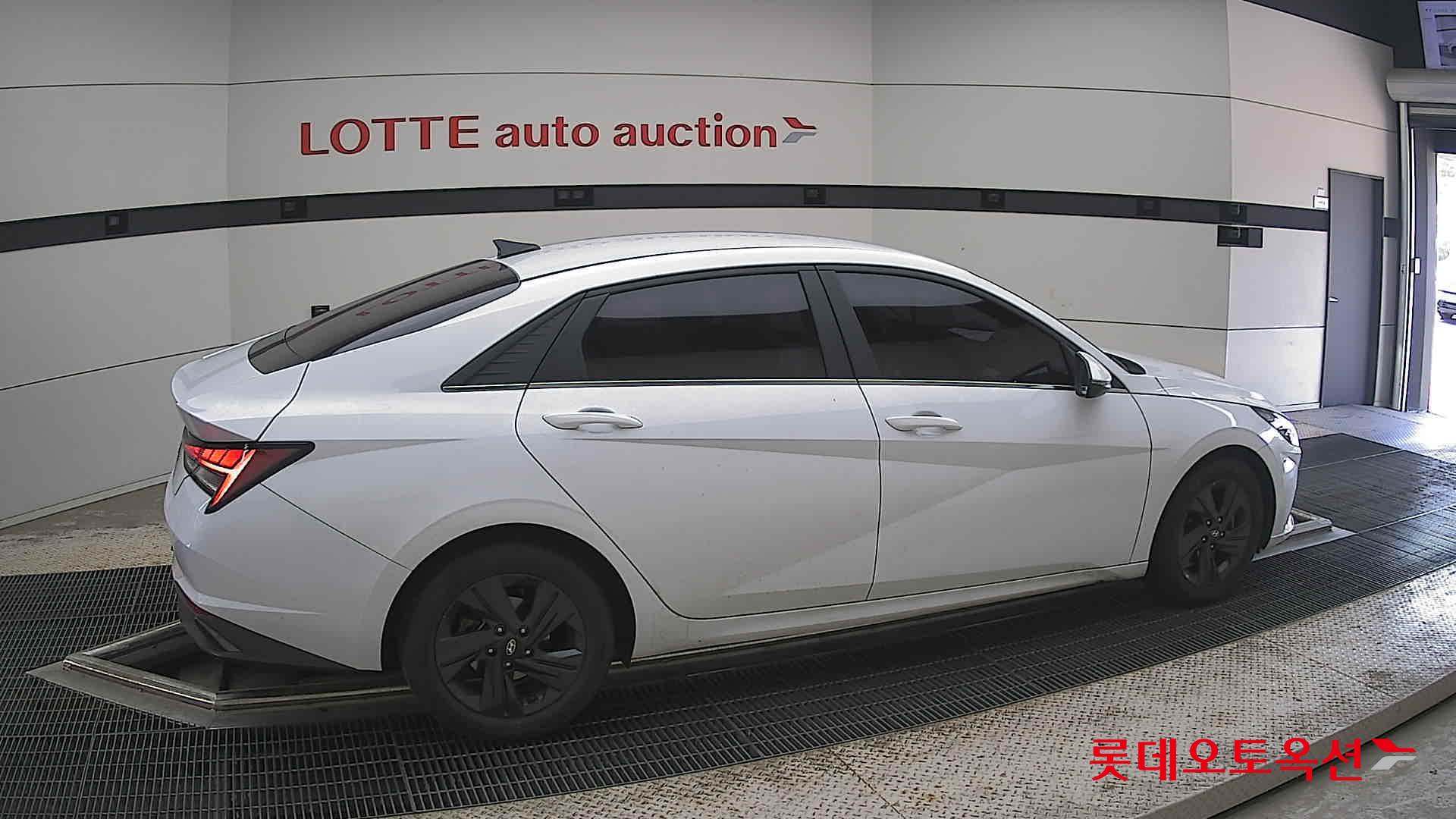 2021 - hyundai avante