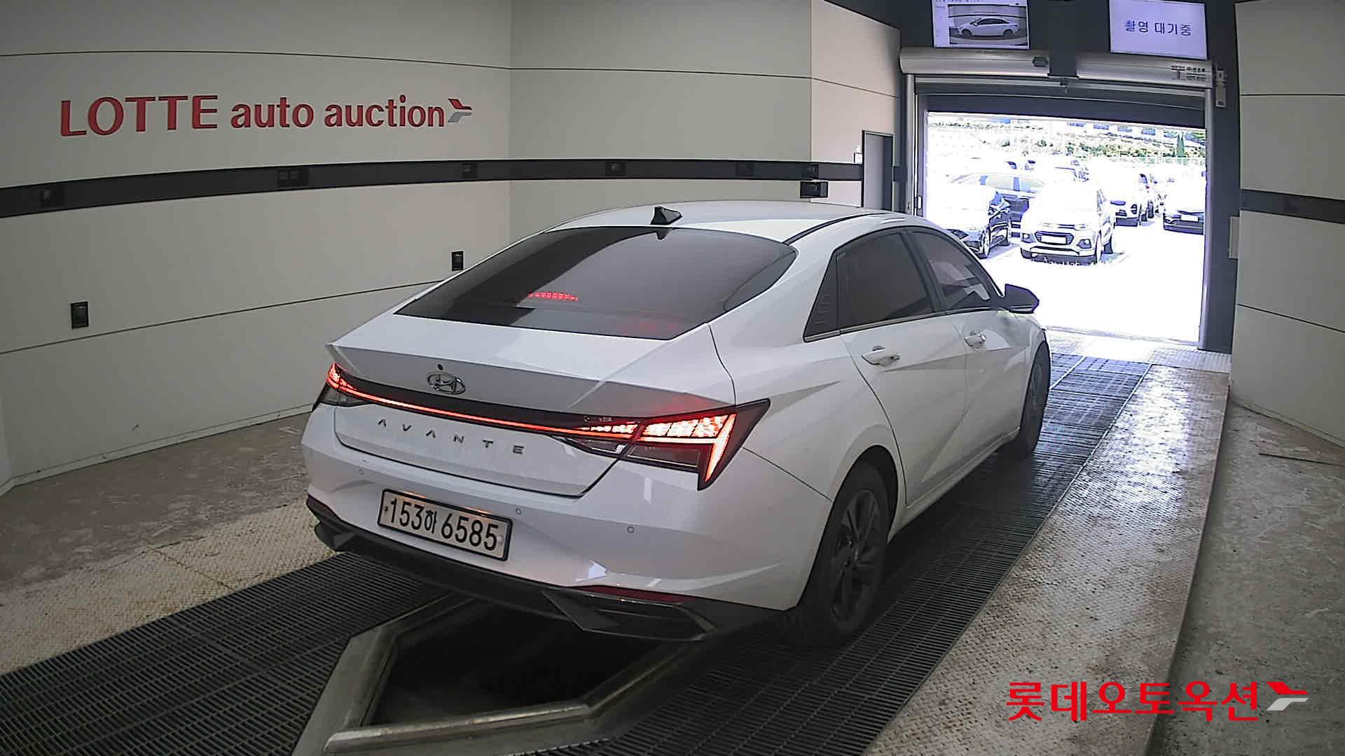 2021 - hyundai avante