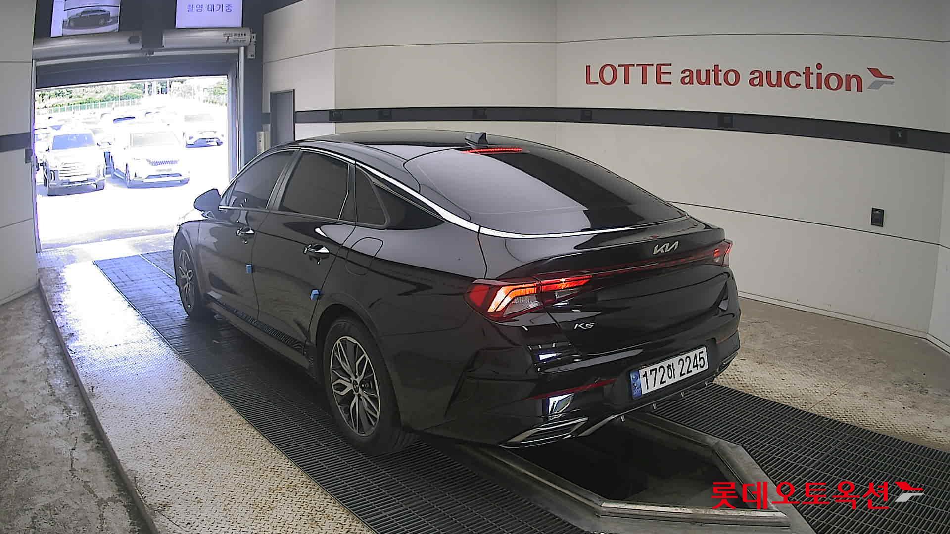 2022 - kia k5