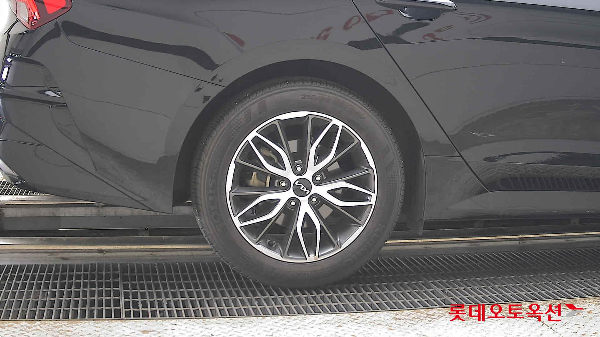2022 - kia k5