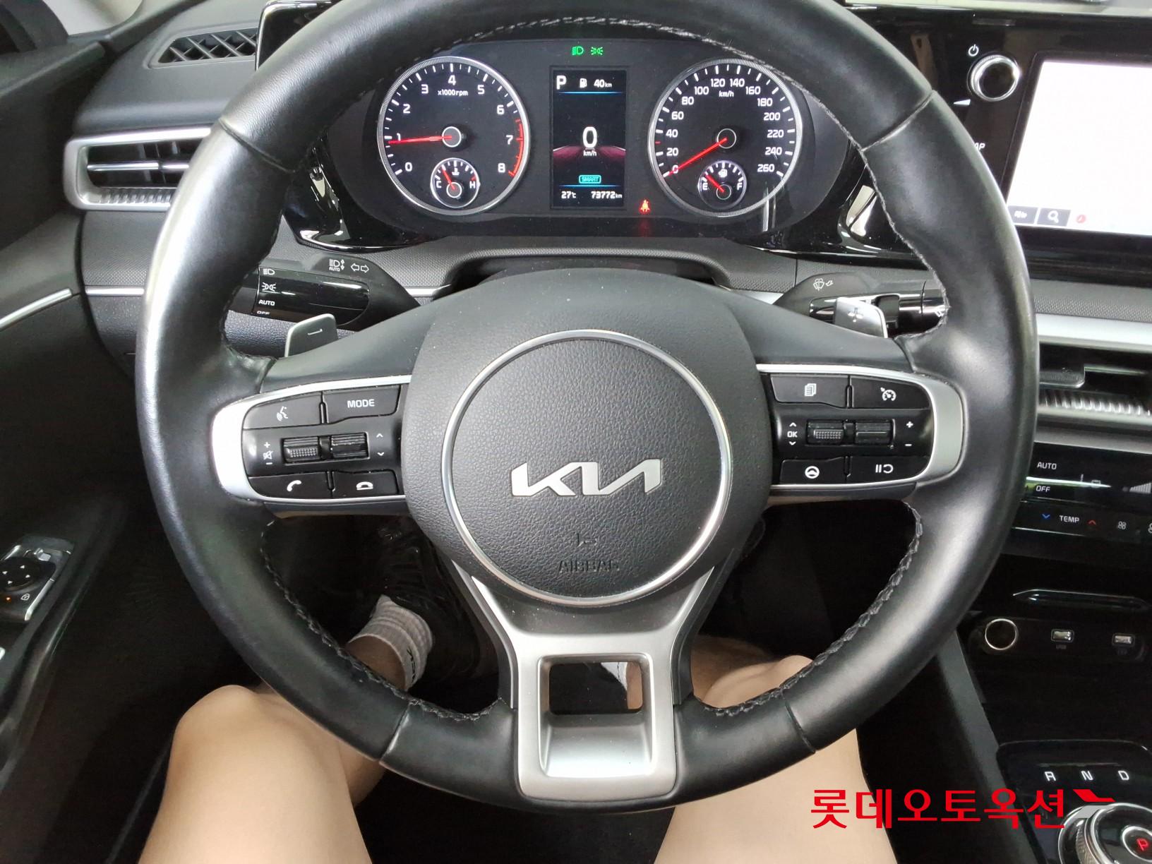 2022 - kia k5