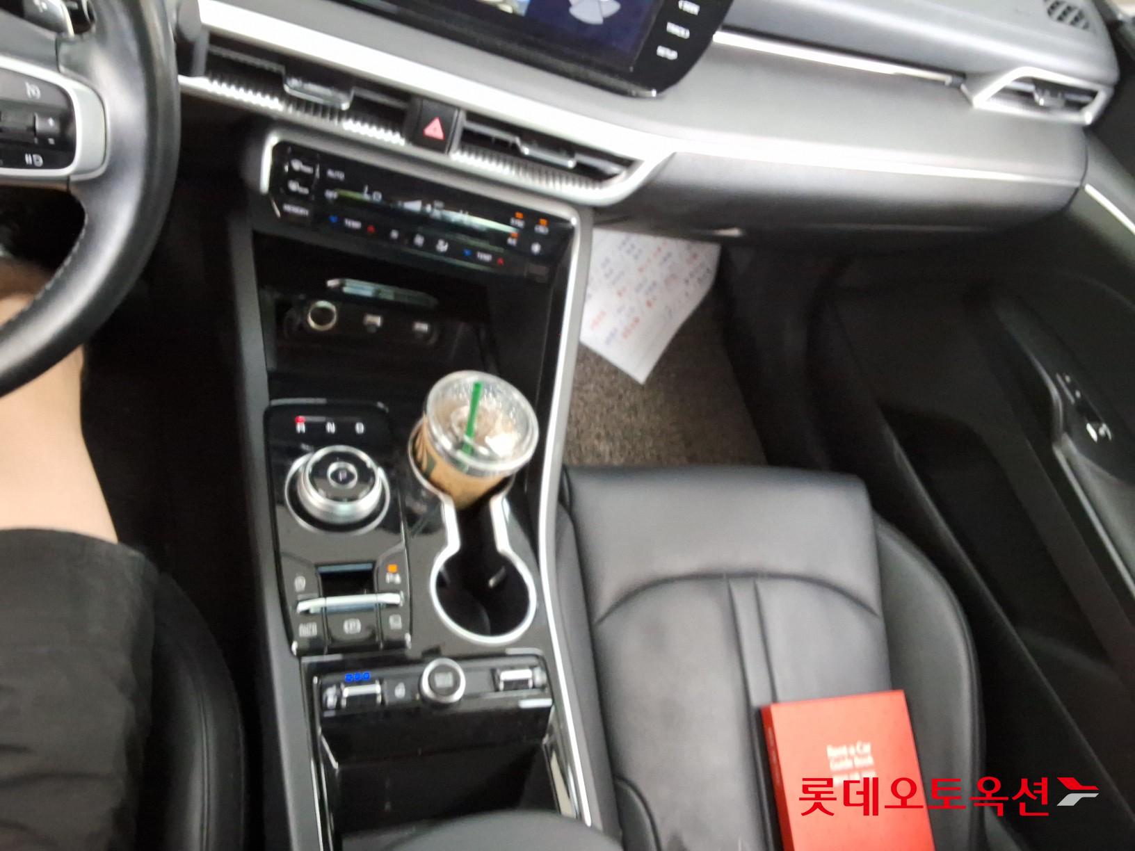 2022 - kia k5