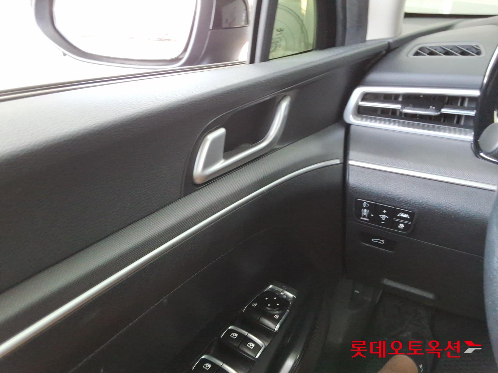 2022 - kia k5