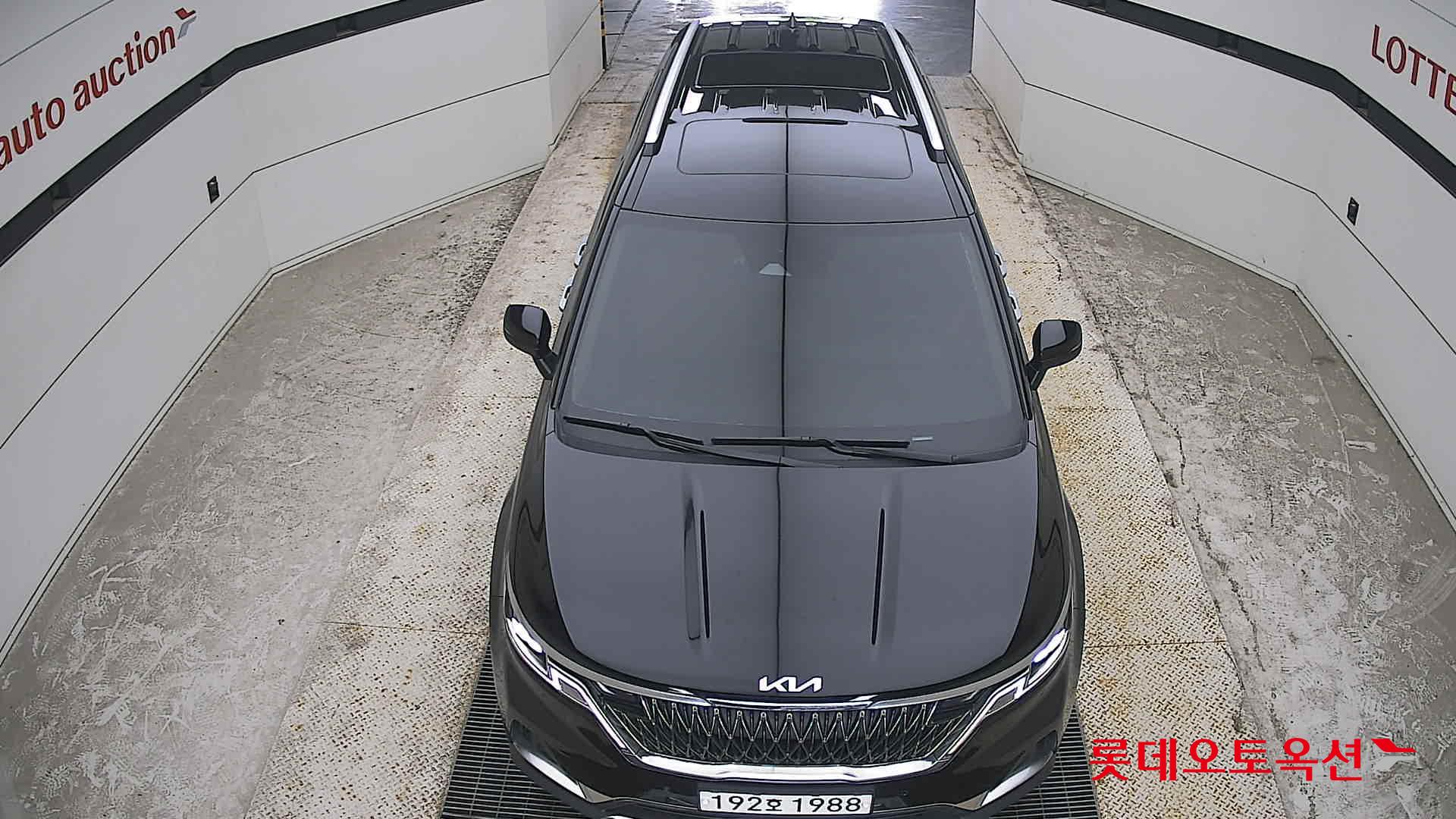 2023 - kia carnival