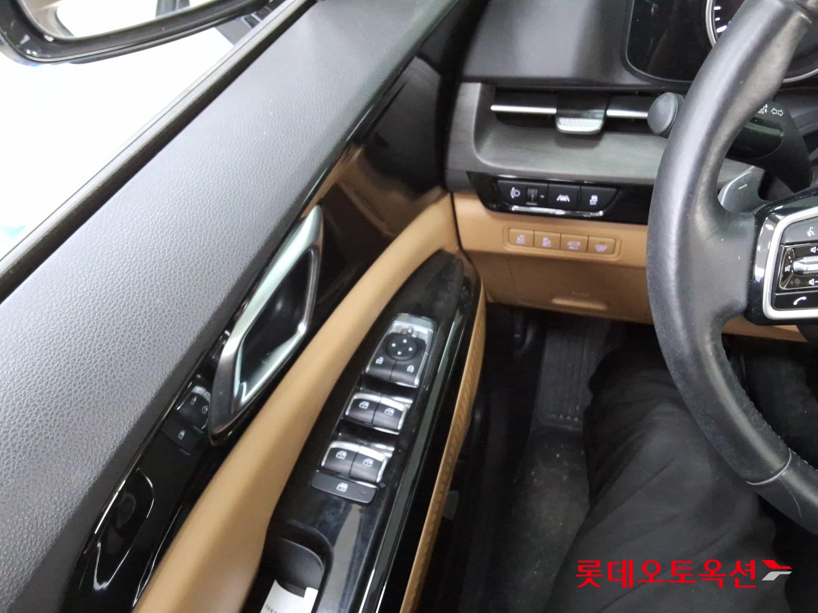 2023 - kia carnival