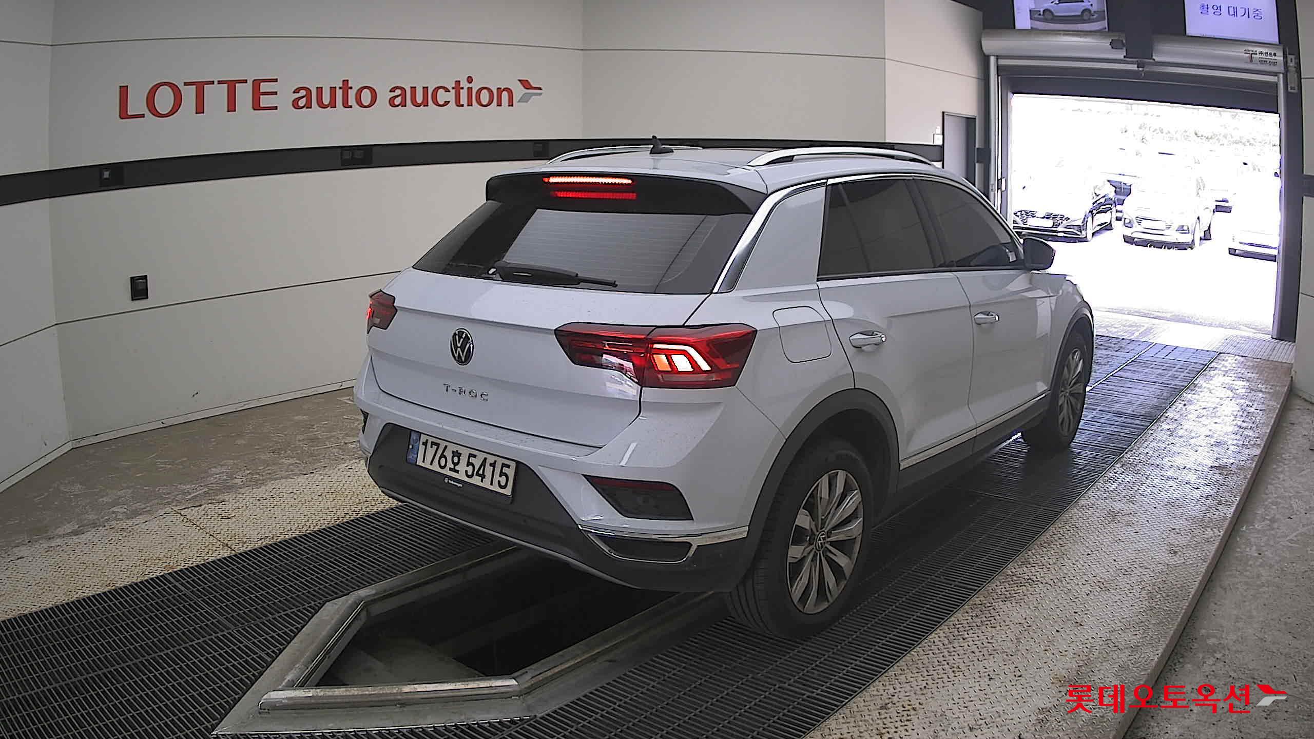 2021 - volkswagen t-roc