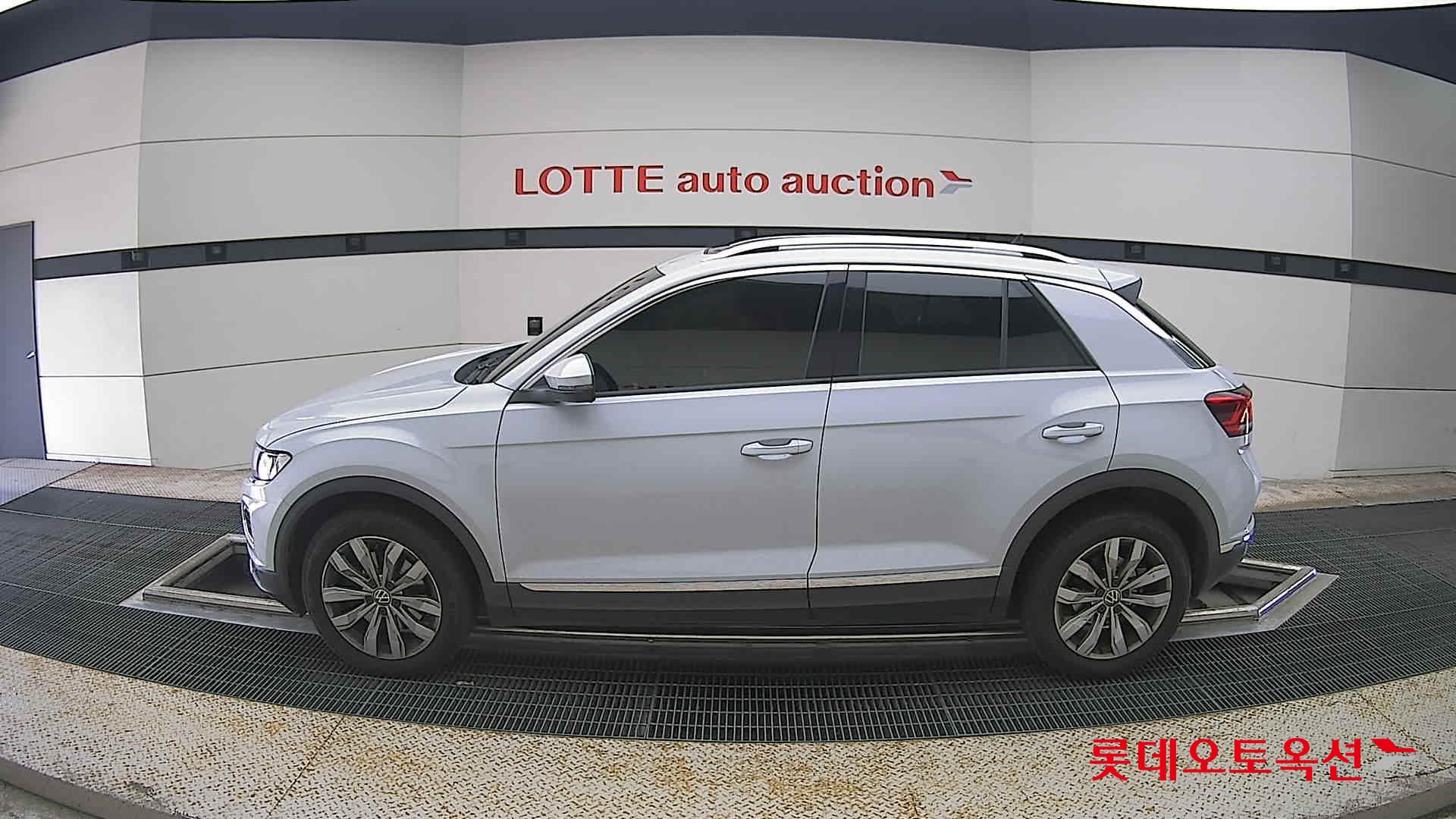 2021 - volkswagen t-roc