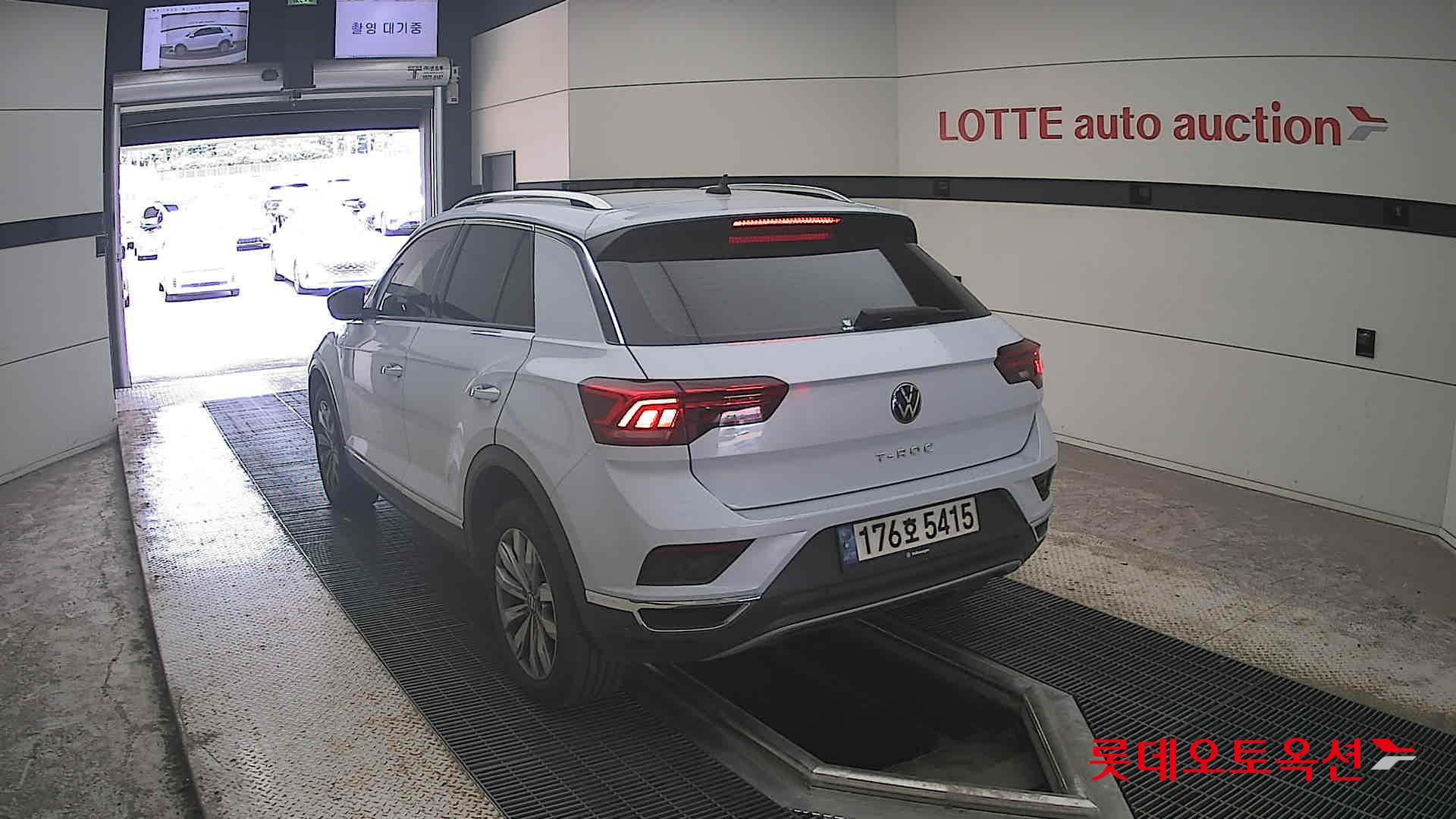 2021 - volkswagen t-roc