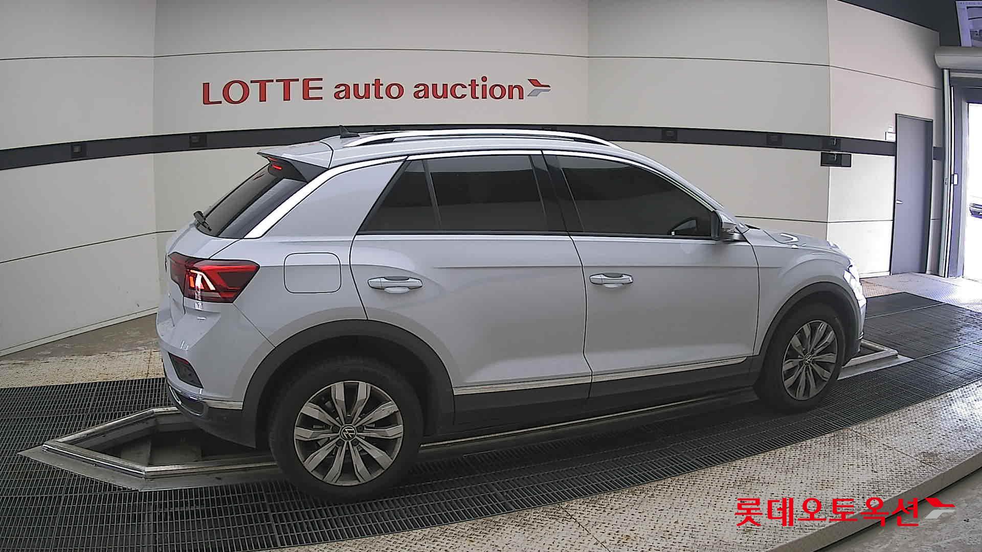 2021 - volkswagen t-roc