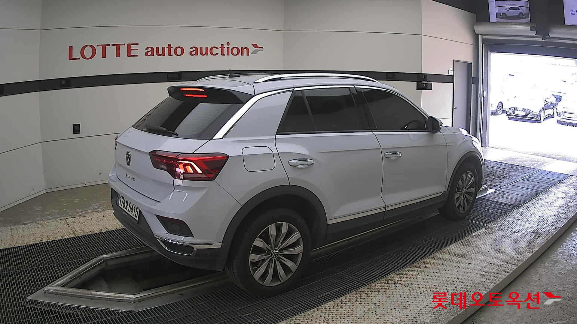 2021 - volkswagen t-roc