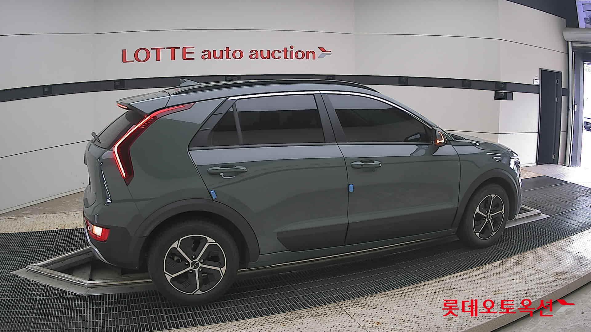 2022 - kia niro