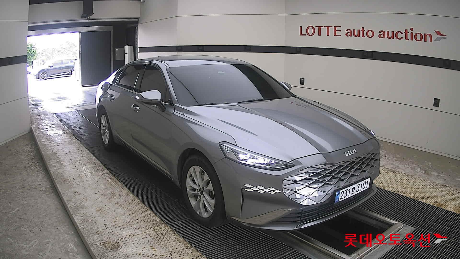 2022 - kia k8