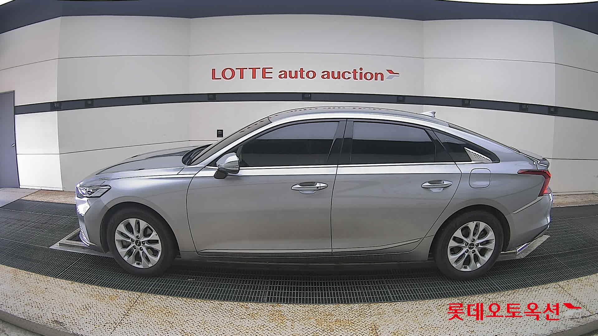2022 - kia k8