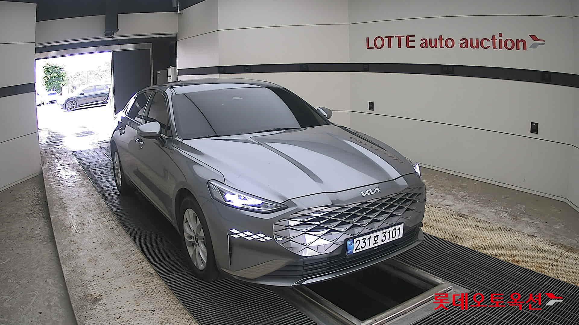 2022 - kia k8