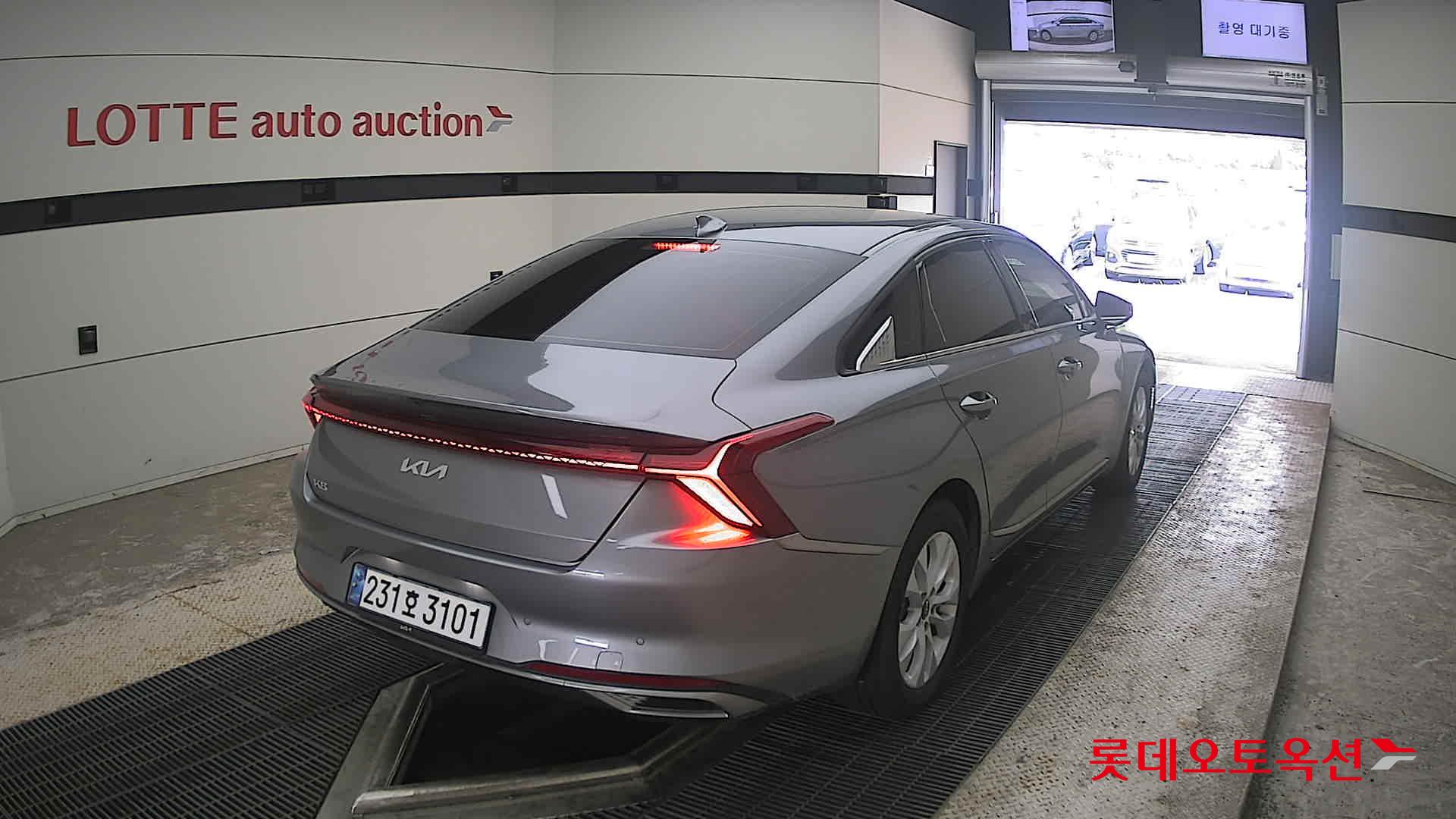 2022 - kia k8