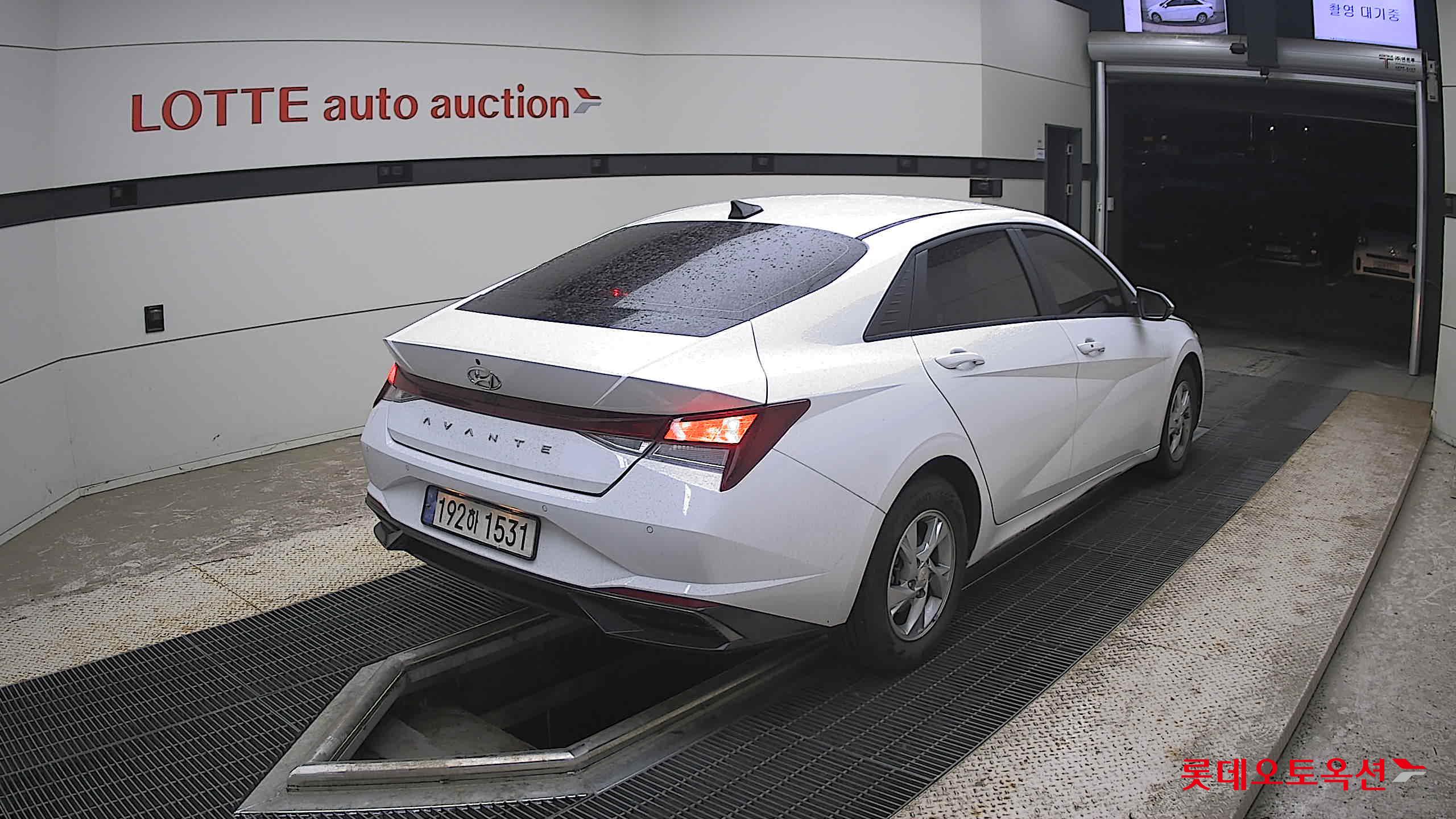 2023 - hyundai avante