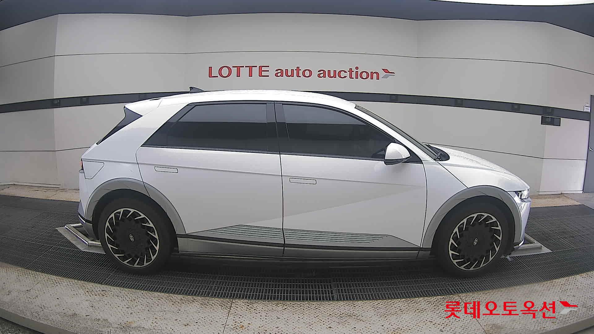 2023 - hyundai ioniq