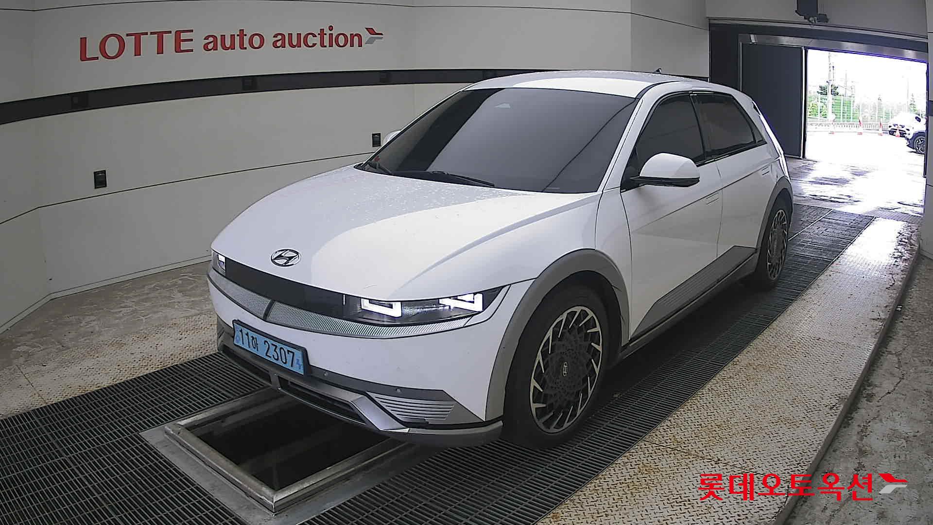 2023 - hyundai ioniq
