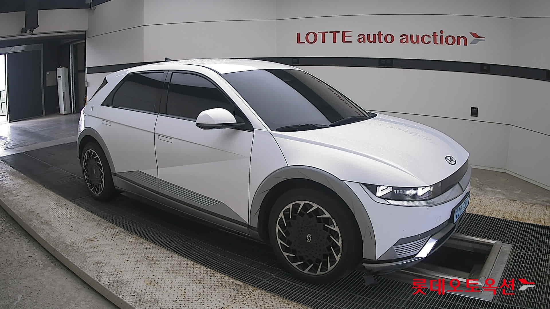 2023 - hyundai ioniq